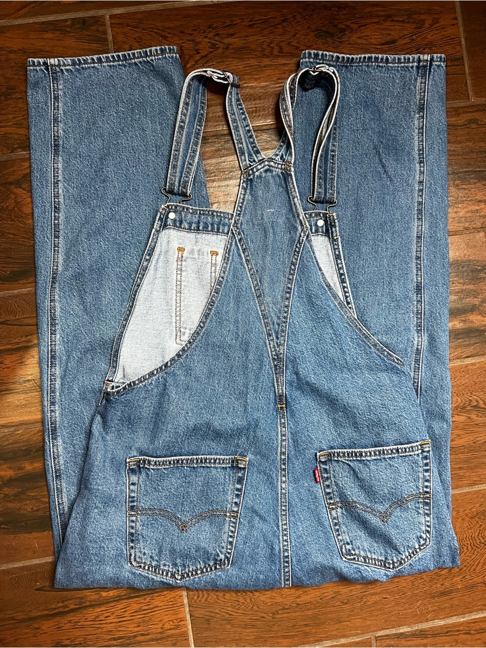 Levi’s Premium Denim Medium Wash Straight Leg Jeans Overalls Womens Size Medium - Picture 2 of 5